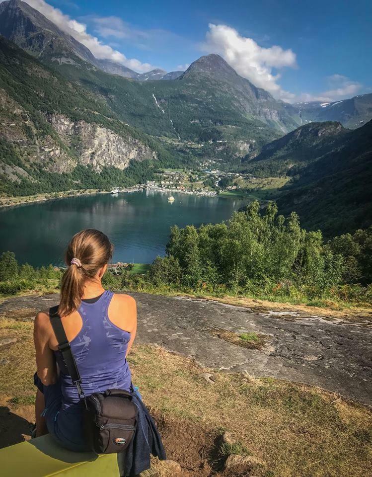 Solhaug Fjordcamping Гейрангер Экстерьер фото